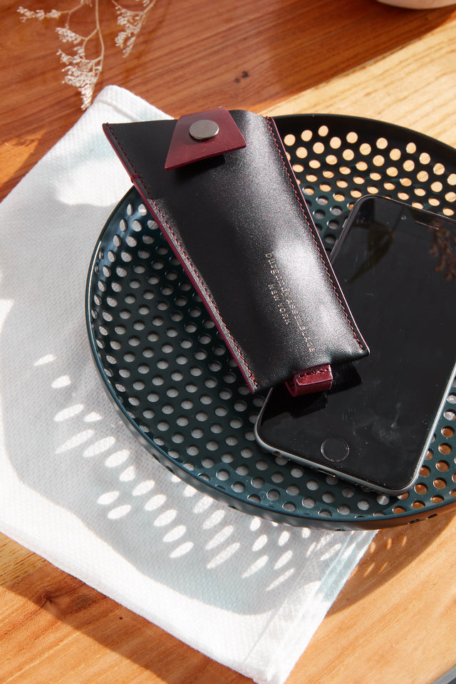 IOTA | LEATHER KEY HOLDER